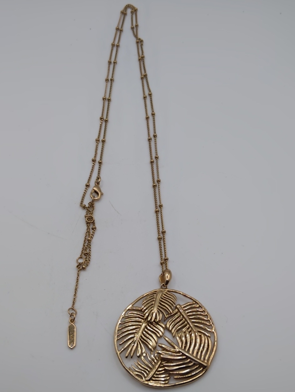 Stella & Dot Gold tone Palm Leaf Pendant Necklace